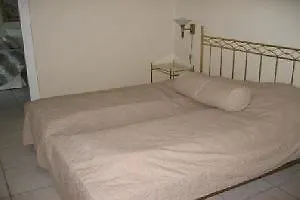 Hamresanden As Апарт-отель 3*